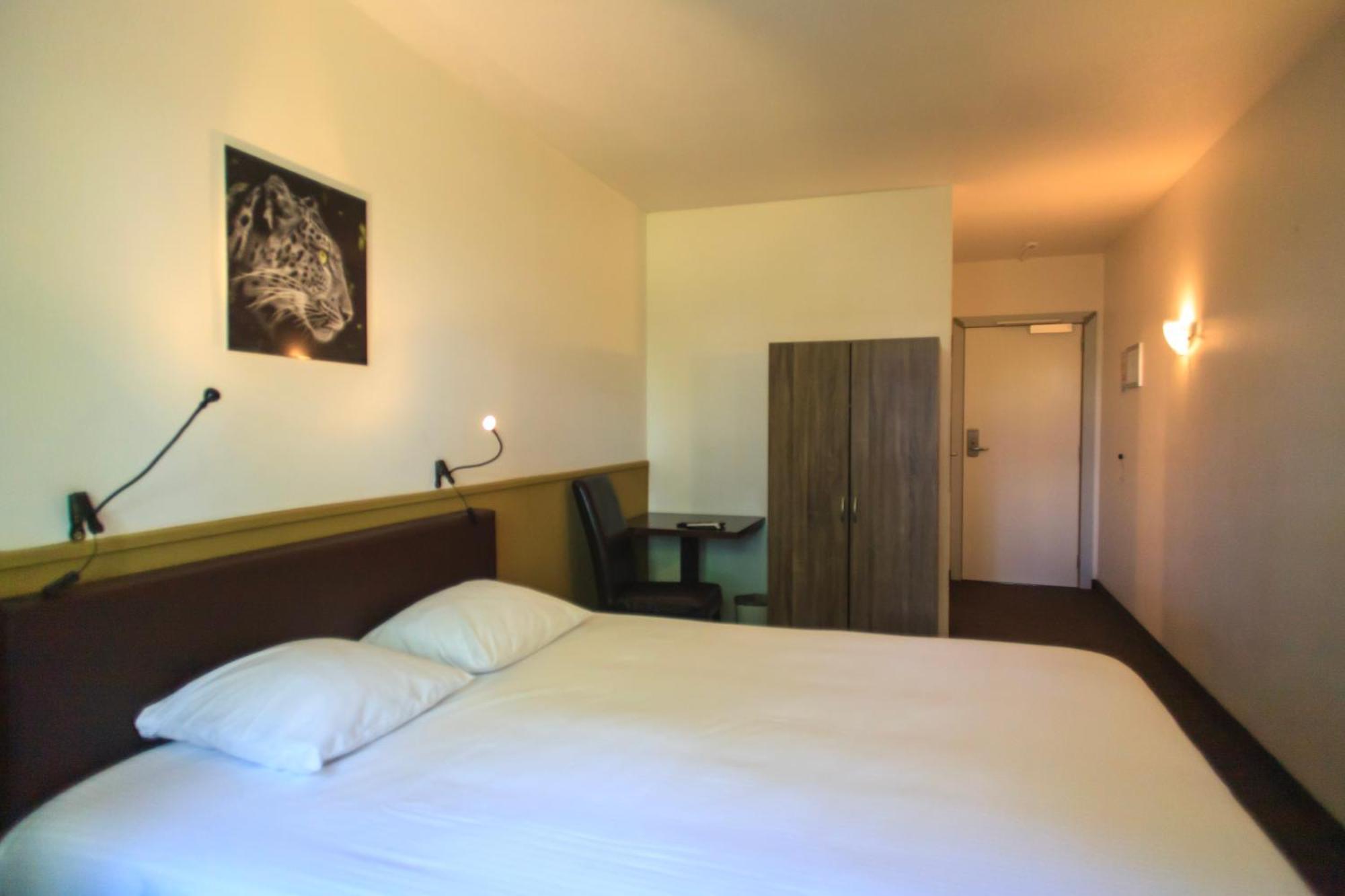 St-Janshof Hotel วาเรเก็ม ภายนอก รูปภาพ